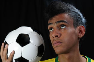 乐鱼体育官网下载-凯尔特人防守端改进显著，保持领先优势，凯尔特人控球后卫是谁